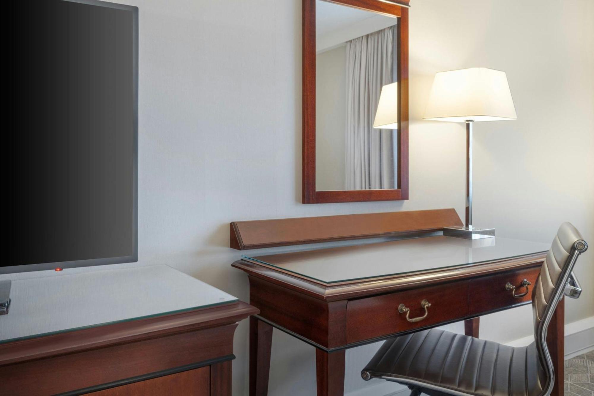 Delta By Marriott Royal County